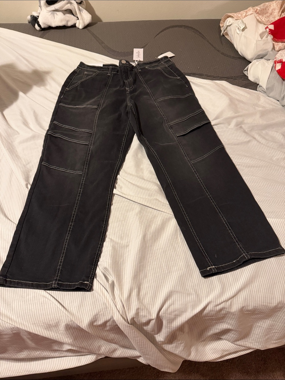 Velvet Black Women's Relaxed Cargo Jeans with Contrast Stitching